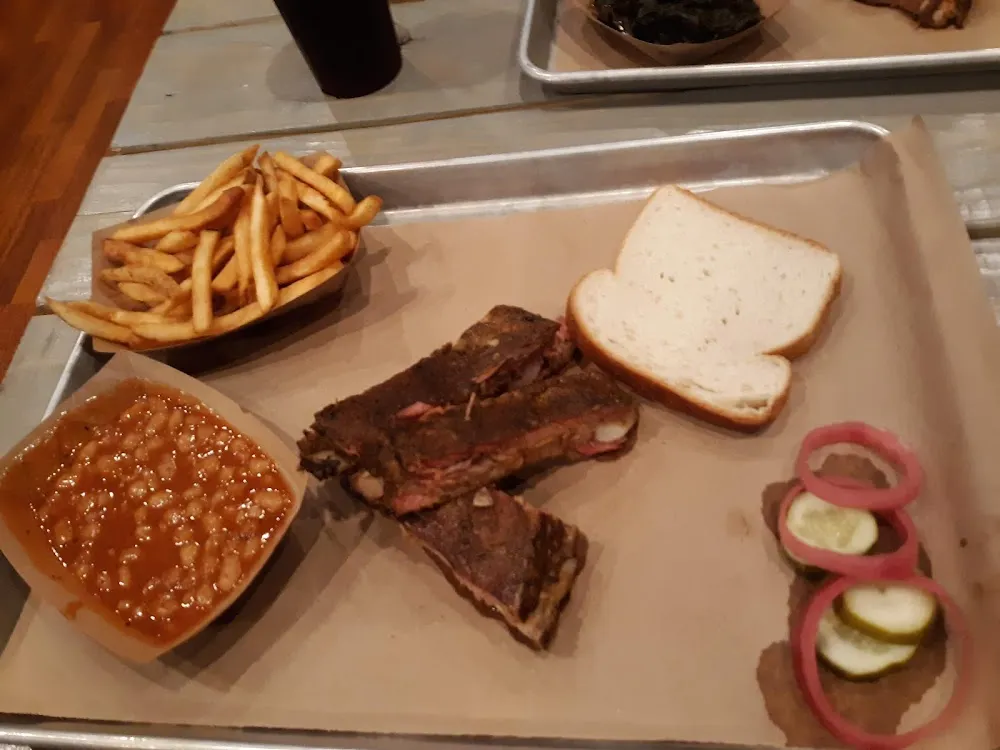 3 Bone Ribs with 2 Sides
